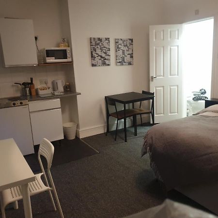 Coventry Studio Apartment Экстерьер фото